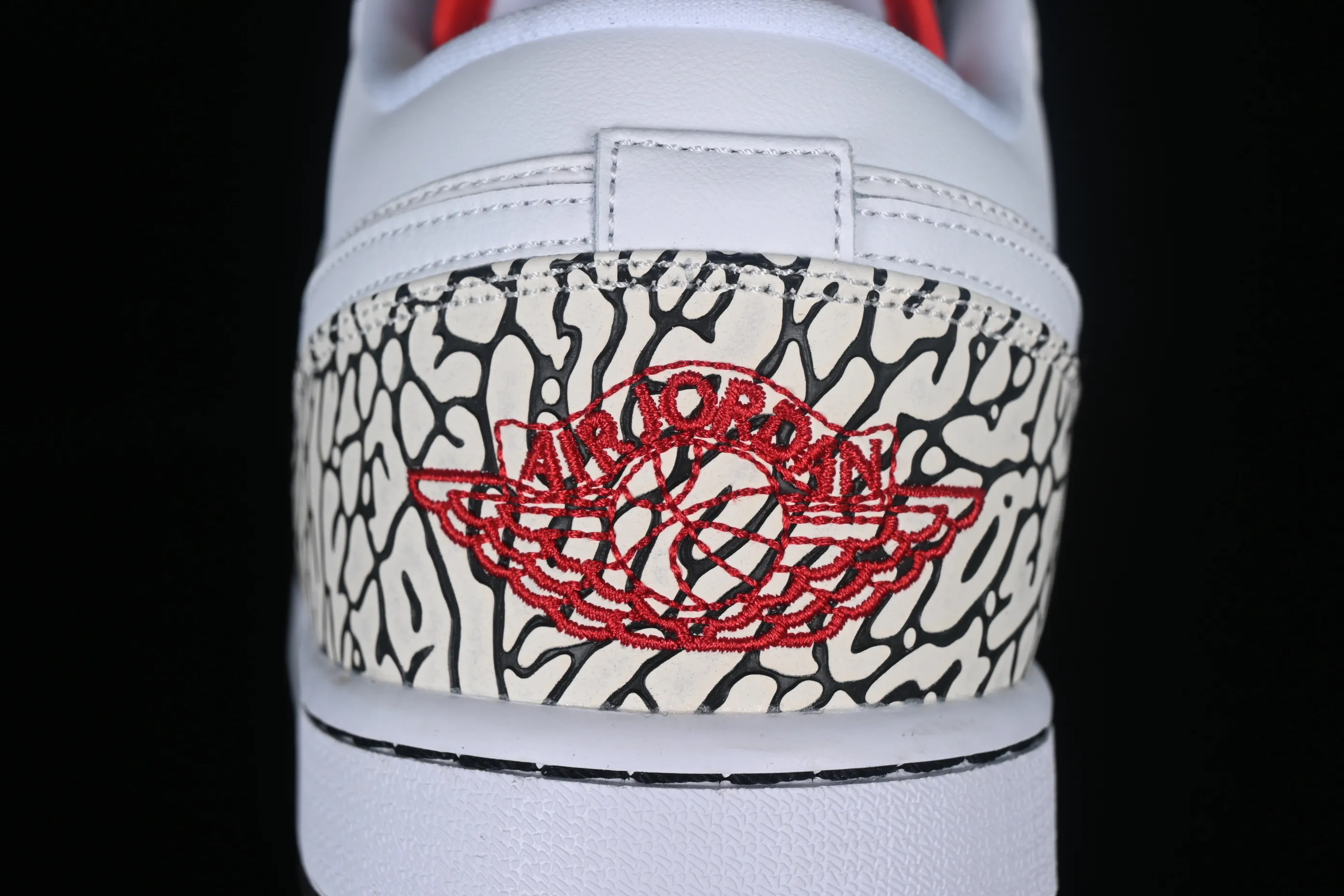 All categories Air Jordan Jordan series basketball shoes Air Jordan 1 Low Air Jordan 1 Low AJ1 Joe 1 white burst pattern low-top cultural casual sneakers 338145-162